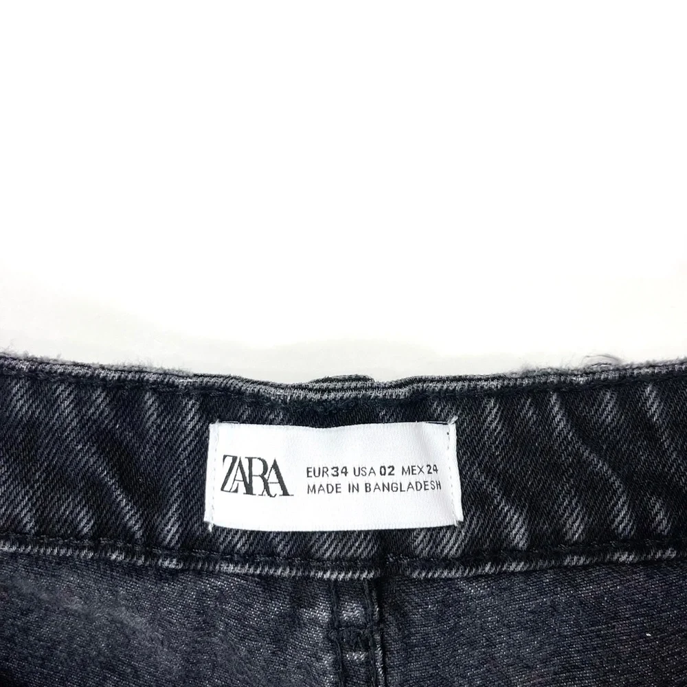 Zara | Mid-Rise Denim Shorts